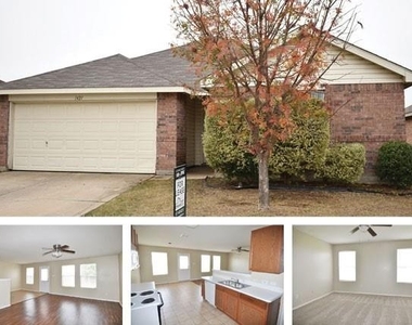 1421 Queens Brook Lane - Photo Thumbnail 0