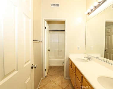 2895 Douglas Way - Photo Thumbnail 15