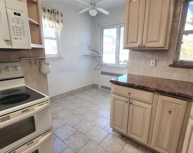 80-51 212th Street - Photo Thumbnail 10