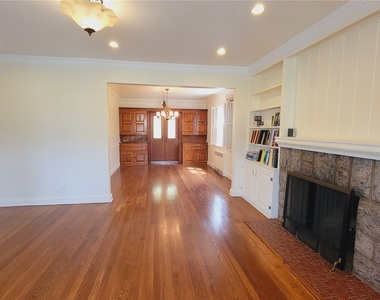80-51 212th Street - Photo Thumbnail 5