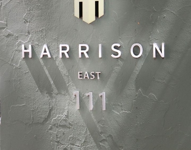 111 Sw Harrison St #5f - Photo Thumbnail 5