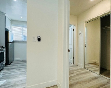 3844 Potomac Ave - Photo Thumbnail 11