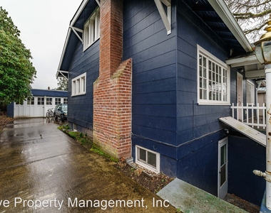 934 Hoffman Street - Photo Thumbnail 2