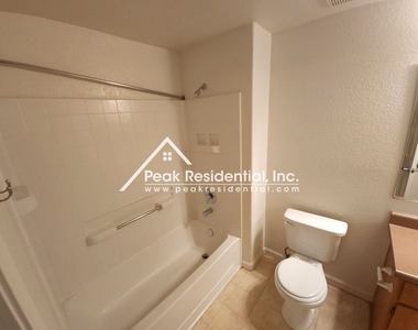 10001 Woodcreek Oaks Blvd #1525 - Photo Thumbnail 11