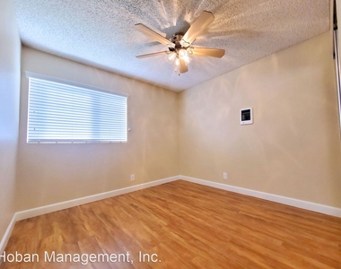 9413 Winter Gardens Blvd - Photo Thumbnail 5