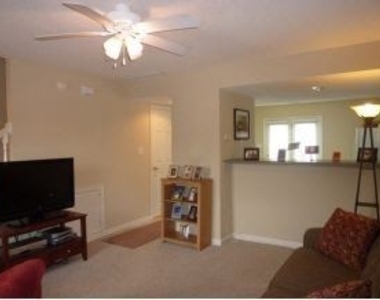 3426 South Oaklawn Circle - Photo Thumbnail 2