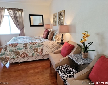 5415 W Harmon Avenue - Photo Thumbnail 10