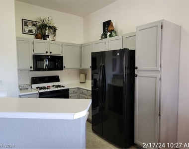 5415 W Harmon Avenue - Photo Thumbnail 6