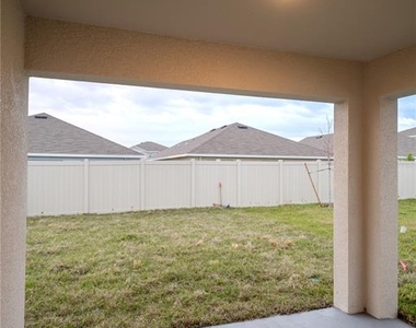 9206 Sapphire Creek Place - Photo Thumbnail 23