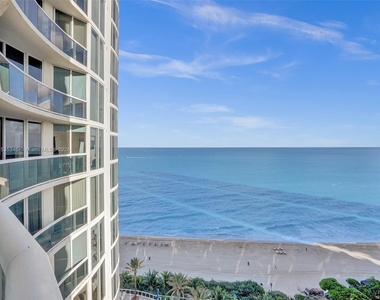 17201 Collins Ave - Photo Thumbnail 17