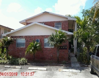 7340 Nw 37th St - Photo Thumbnail 0