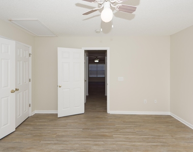 1053 Briar Rose Lane - Photo Thumbnail 25