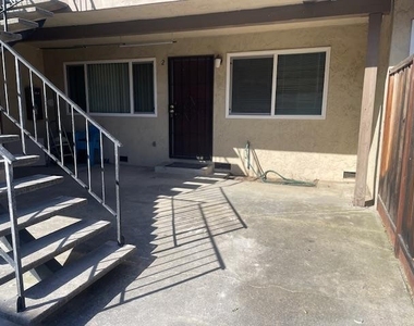 4416 Moorpark Ave 2 - Photo Thumbnail 15