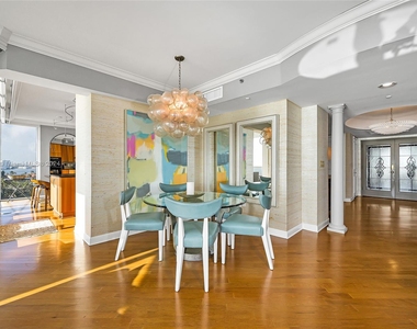 19111 Collins Ave - Photo Thumbnail 18