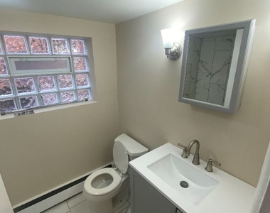 9462 Lawrence Ct Unit A - Photo Thumbnail 1