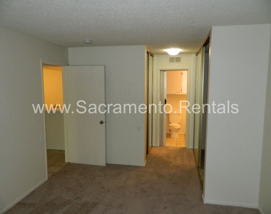 975 Fulton Avenue #487 - Photo Thumbnail 7