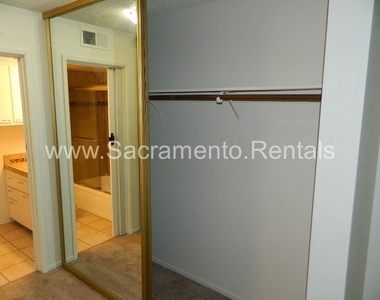 975 Fulton Avenue #487 - Photo Thumbnail 8