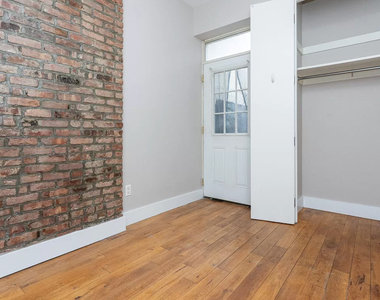 1346 Hancock Street - Photo Thumbnail 11