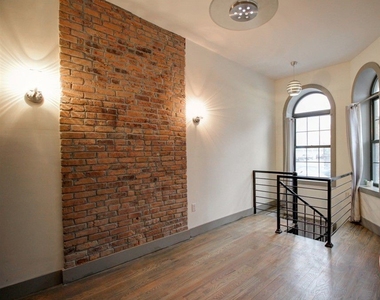 71 Stuyvesant Avenue - Photo Thumbnail 3