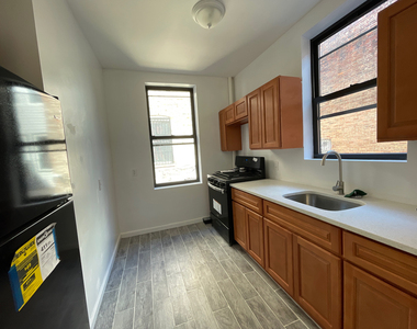 West 174th Street and Grand Avenue - Photo Thumbnail 1