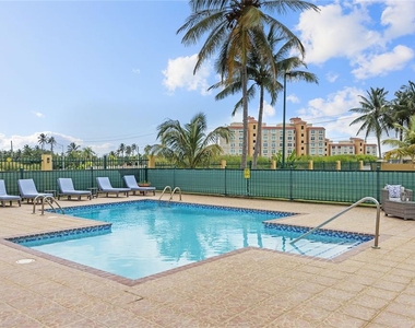 Pr 6690 Royal Palm F - Photo Thumbnail 40