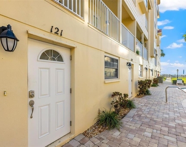 17960 Gulf Boulevard - Photo Thumbnail 10