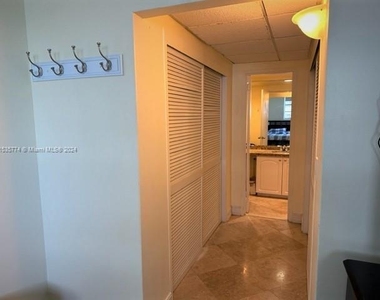 4001 S Ocean Dr - Photo Thumbnail 8