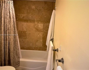 4001 S Ocean Dr - Photo Thumbnail 6