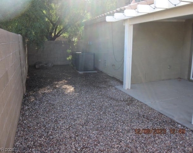 640 Desert Passage Street - Photo Thumbnail 11