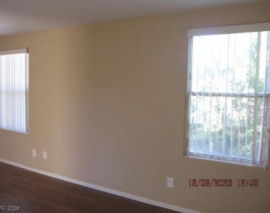 640 Desert Passage Street - Photo Thumbnail 27