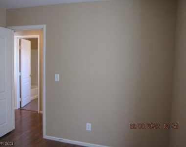 640 Desert Passage Street - Photo Thumbnail 16