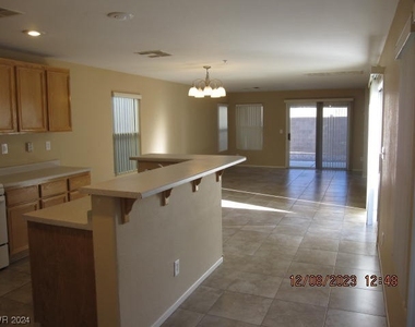 640 Desert Passage Street - Photo Thumbnail 7