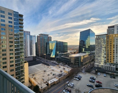 950 Peachtree Street Nw - Photo Thumbnail 0