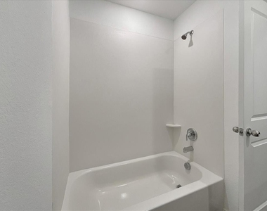 5403 Braemar Way - Photo Thumbnail 25