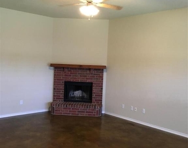 7205 Hackberry Court - Photo Thumbnail 11