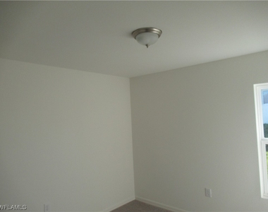 22 Nw 7th Terrace - Photo Thumbnail 9