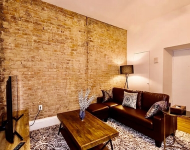 132 Lexington Avenue - Photo Thumbnail 3