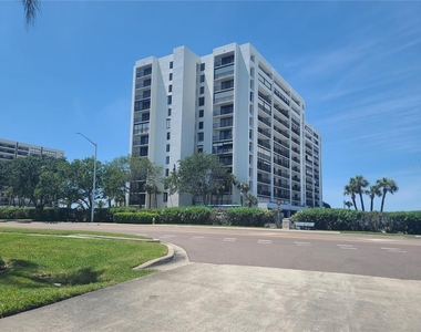 1460 Gulf Boulevard - Photo Thumbnail 34