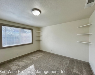 1501 W Maple Ave Unit A - Photo Thumbnail 6