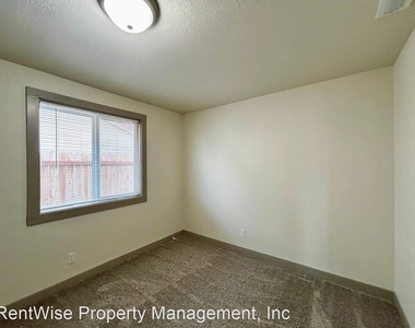 1501 W Maple Ave Unit A - Photo Thumbnail 8