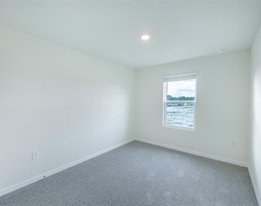 8236 Sw 67th Avenue - Photo Thumbnail 2