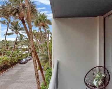 4001 S Ocean Dr - Photo Thumbnail 19