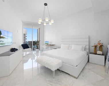 15901 Collins Ave - Photo Thumbnail 27