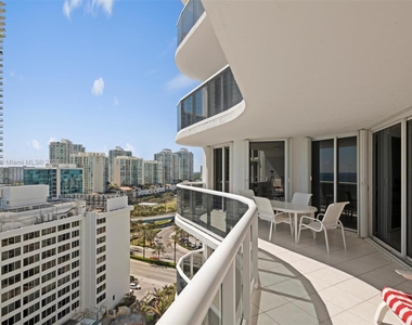 16711 Collins Ave - Photo Thumbnail 19