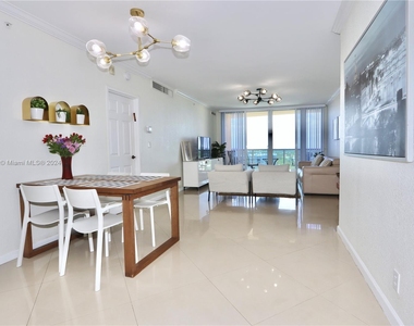 2501 S Ocean Dr - Photo Thumbnail 2