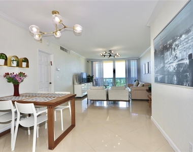 2501 S Ocean Dr - Photo Thumbnail 7