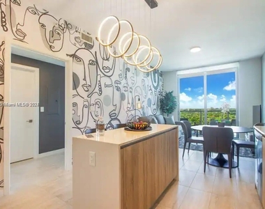 3900 Biscayne Blvd - Photo Thumbnail 3