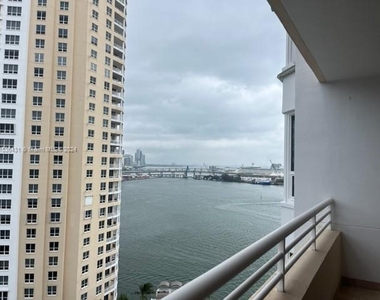 808 Brickell Key Dr - Photo Thumbnail 8