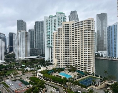 808 Brickell Key Dr - Photo Thumbnail 9