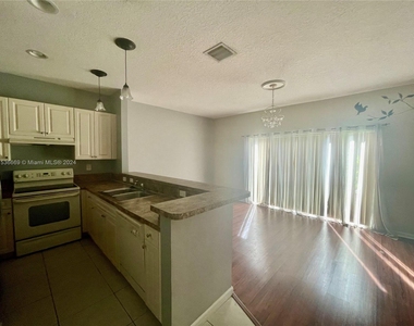 3124 Coral Ridge Dr - Photo Thumbnail 1